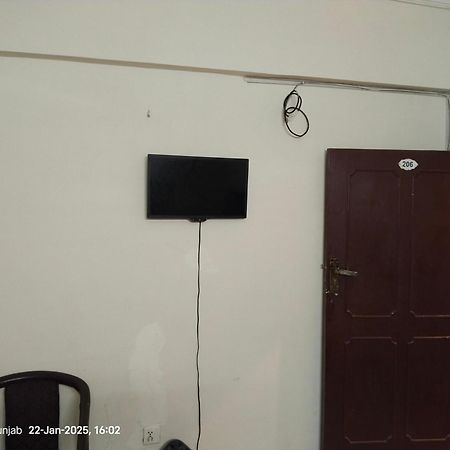 Shahzad Hotel Rawalpindi Esterno foto