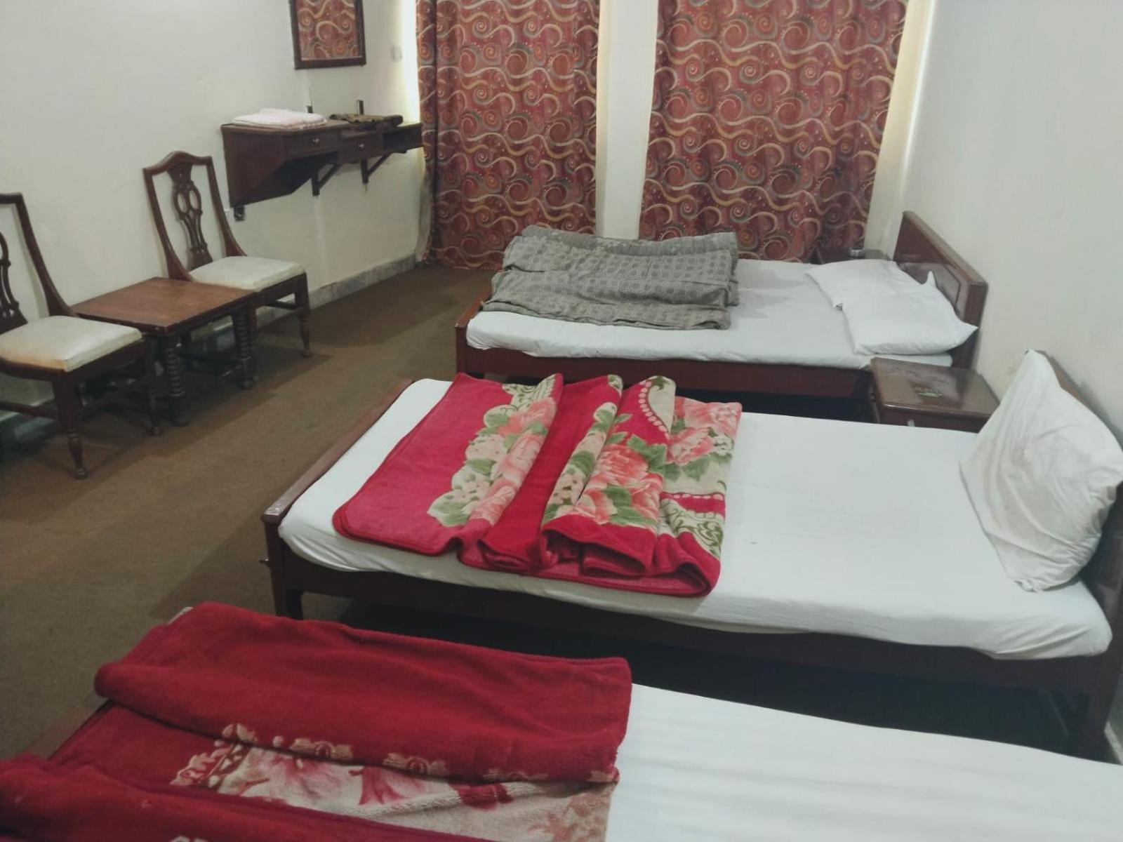 Shahzad Hotel Rawalpindi Esterno foto