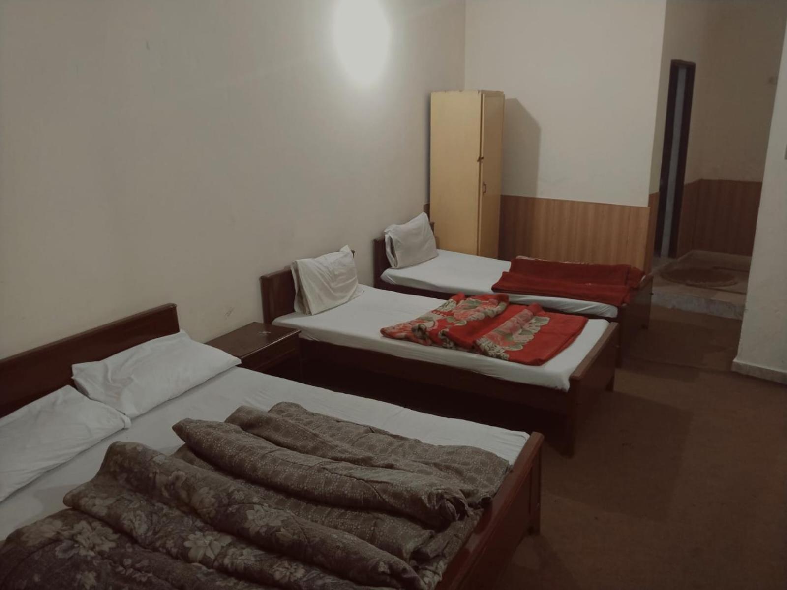 Shahzad Hotel Rawalpindi Esterno foto